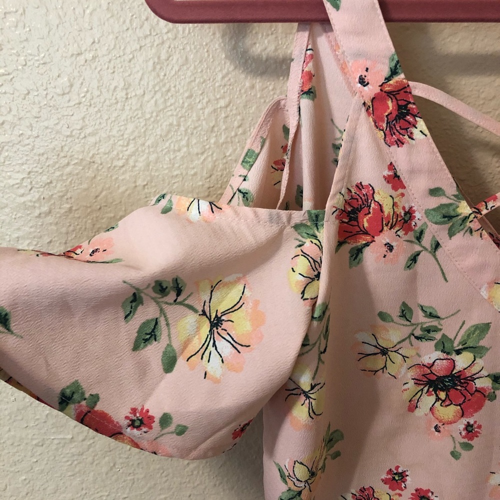 Pink floral cold shoulder top - Picture 4 of 4